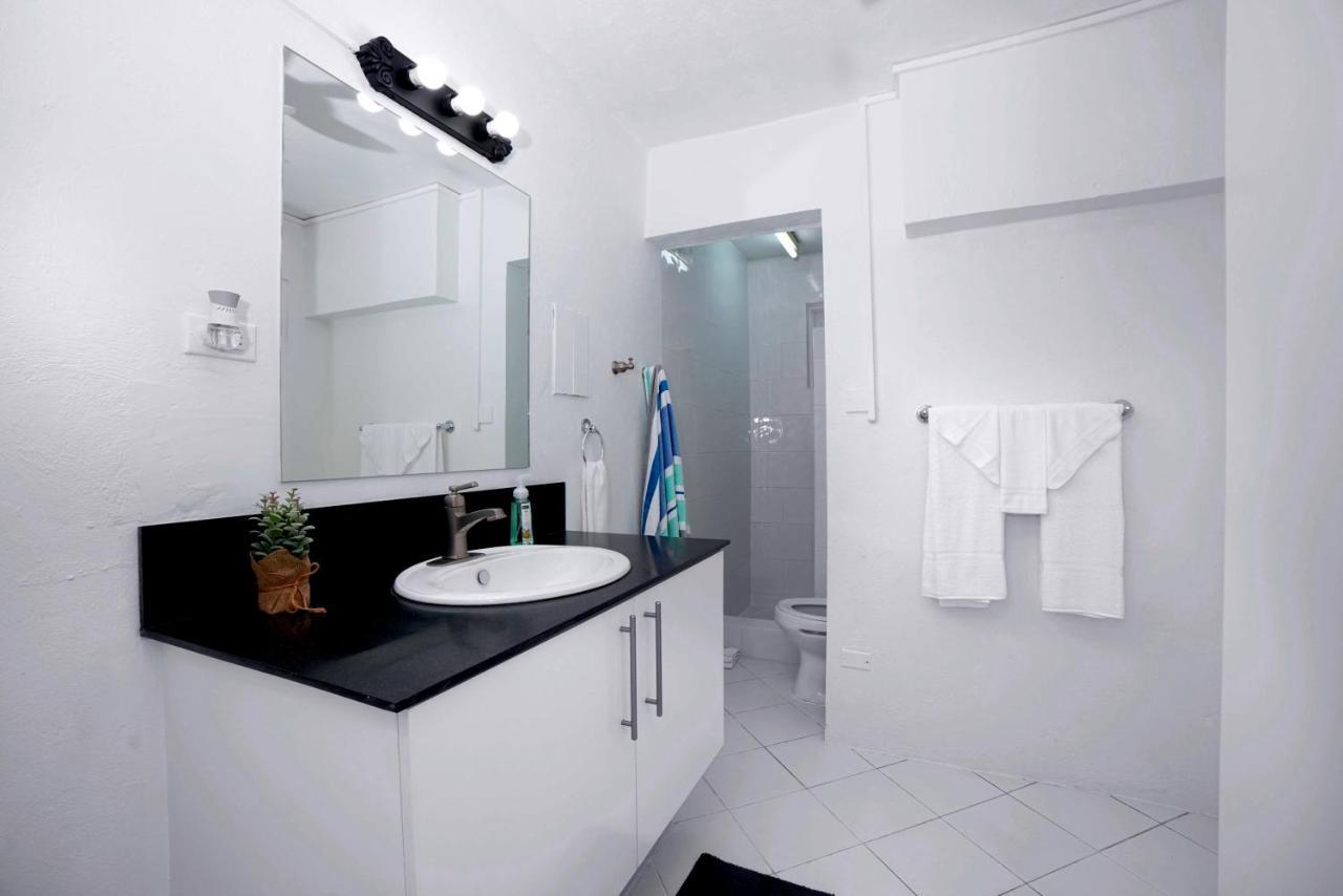 Banyan Beach House Villa بريدج تاون المظهر الخارجي الصورة